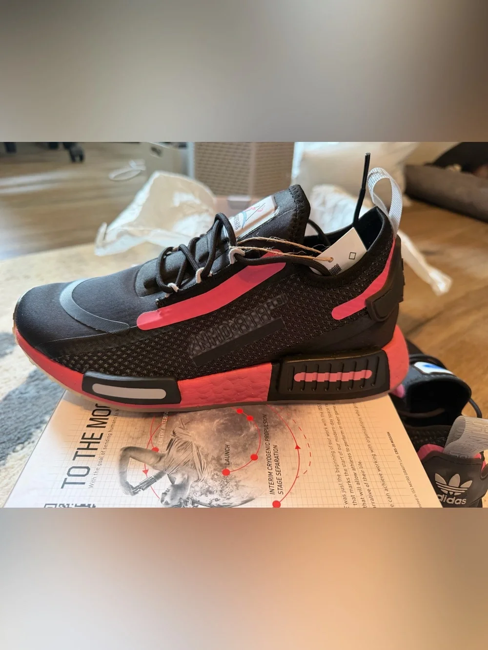 NWB Adidas NMD_R1 Spectoo 7.5